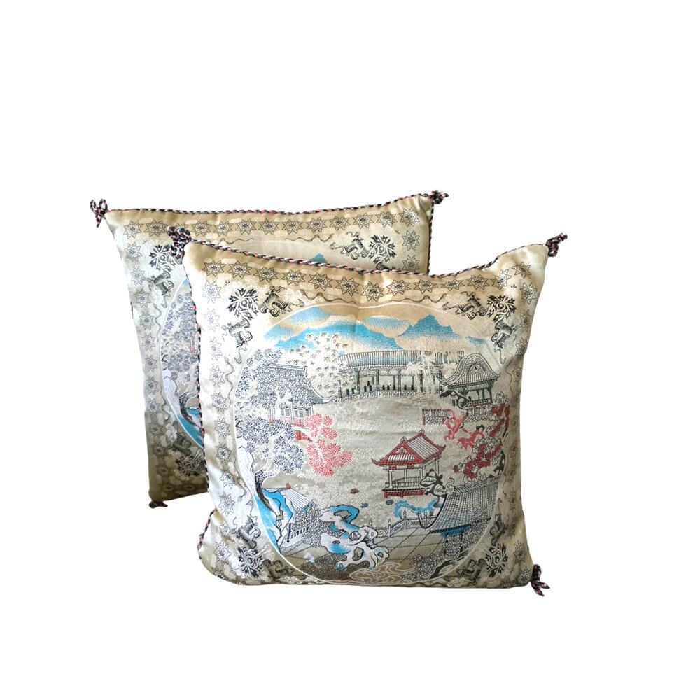 Oriental Design Throw Pillows With Washable Covers X2